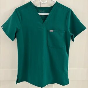 Figs Hunter Green Catarina Small EUC